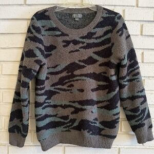 Barefoot Dreams Women's Size Small Cozy Chic Green Camo Crewneck Sweater